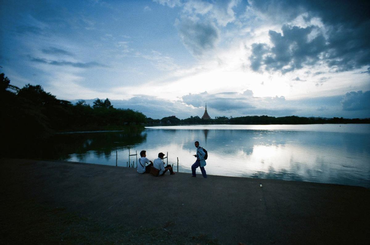 Cemetery of Splendor Apichatpong Weerasethakul