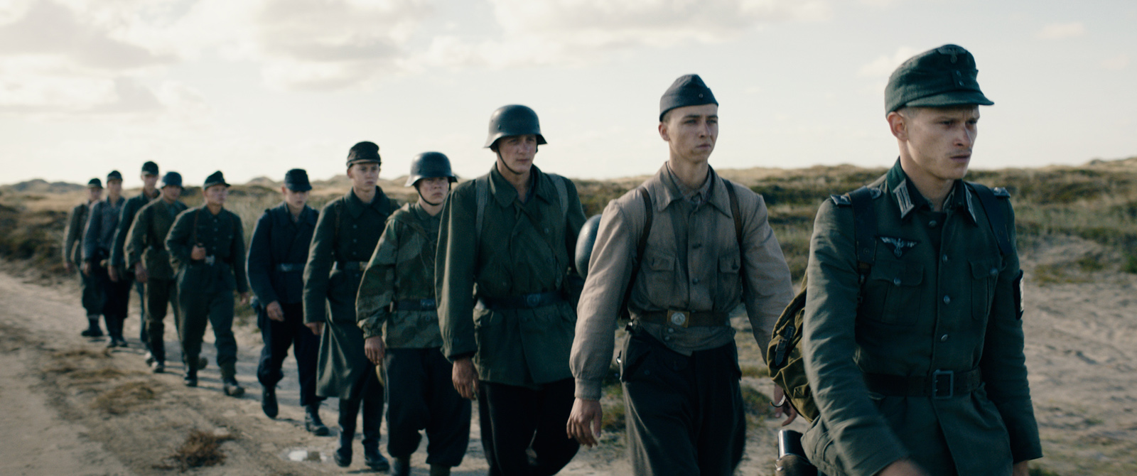 Land of mine (Bajo la arena)